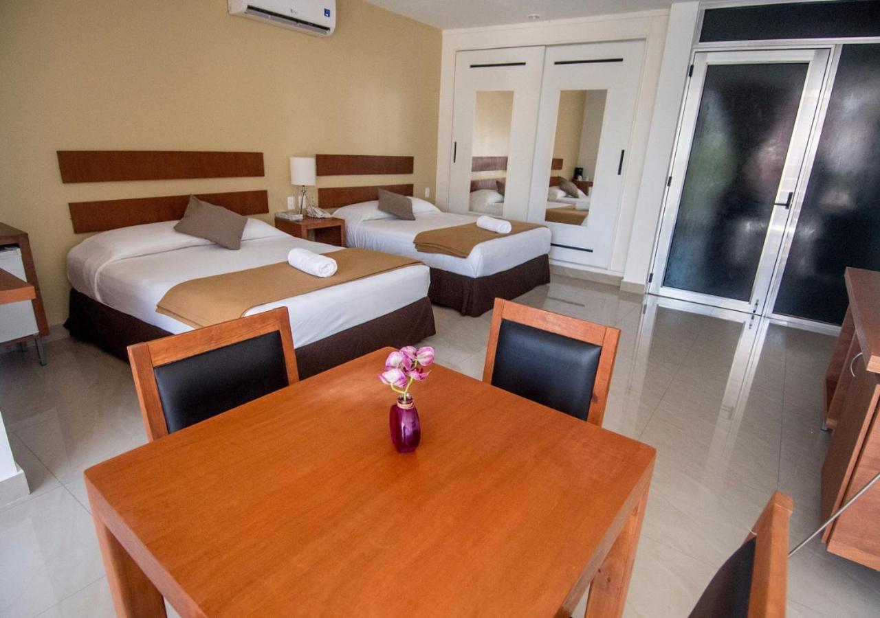 Sunrise 42 Suites By Holiday In Playa Плая-дель-Кармен Экстерьер фото